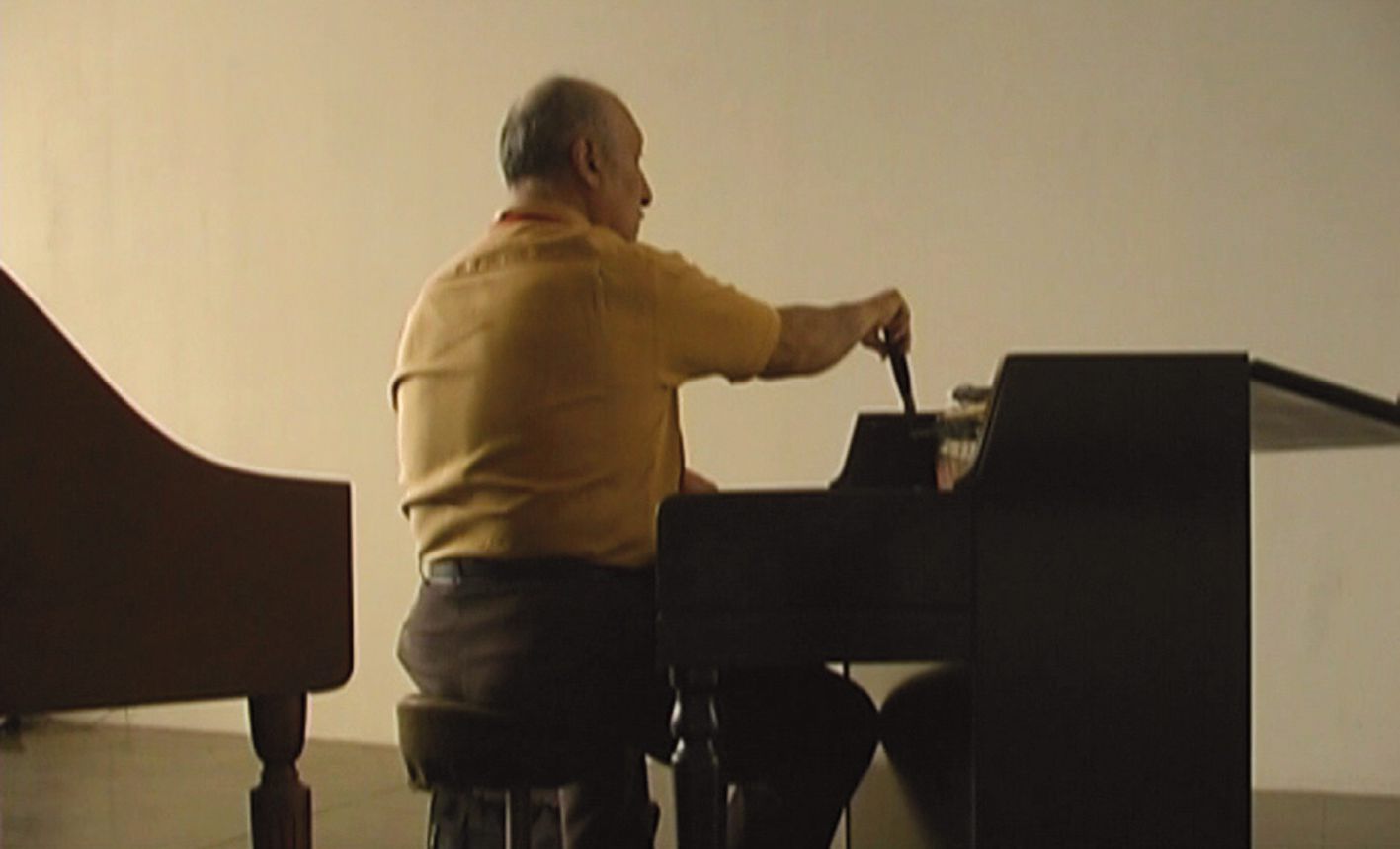 *Tuning,* 2013 (still)